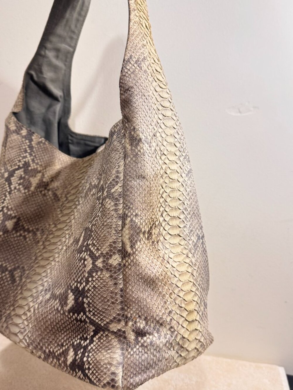 Beirn Women's Brown Genuine Python Snakeskin Hobo Shoulder Bag - Picture 2 of 10